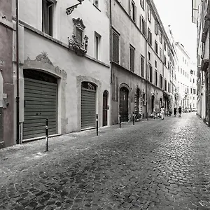  Apartment Old Monserrato In Campo De' Fiori